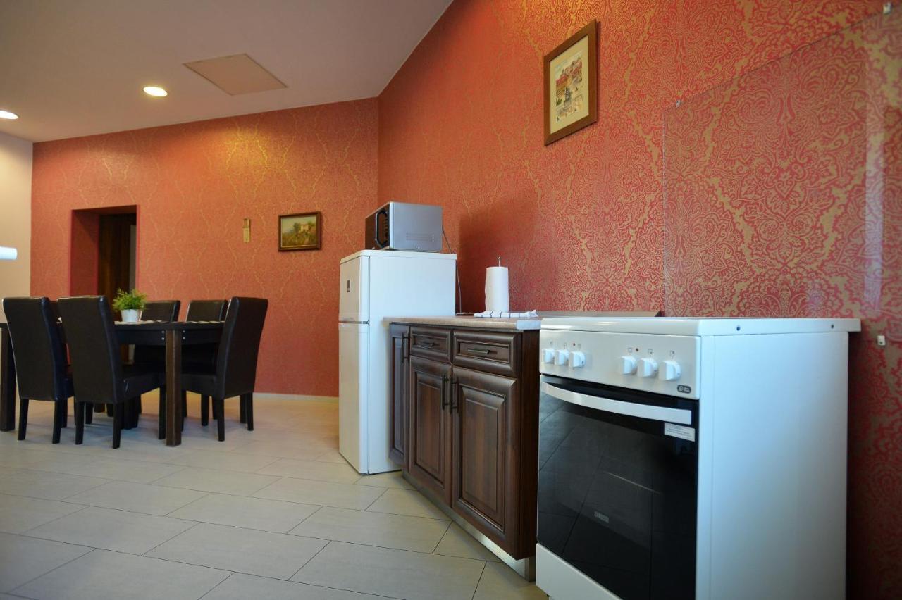 Corner Apartman Eger Exterior photo