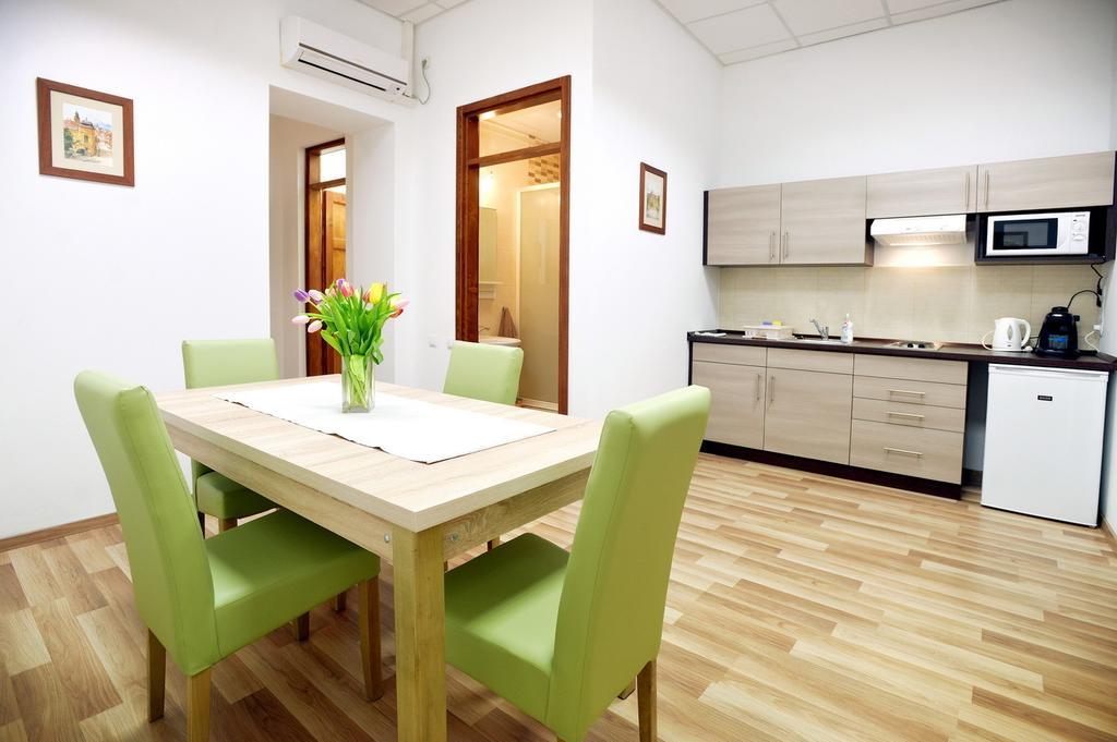 Corner Apartman Eger Room photo